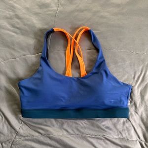 Zyia light n tight sports bra